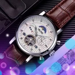 President Mens Domineering Watch Triangle Sweep Mouvement Mécanique Automatique Horloge Jour du Président Date Saphir Cristal Hommes Montre-Bracelet