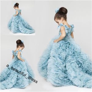 Mooie bloem meisjes jurken ruches tiered ijs blauw gezwollen meisje jurken voor bruiloft jurken plus size pageant jurken sweep trein fg1273
