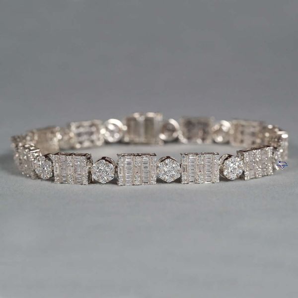 Bonita pulsera con diamantes de talla baguette y corte brillante redondo cultivados en laboratorio para mujer en plata de ley 925