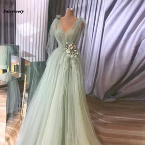 Mooie mint groene 3D bloemavondjurken v-hals ruches a-line prom-jurken v-neck veter up plus size feestjurk abendkleider