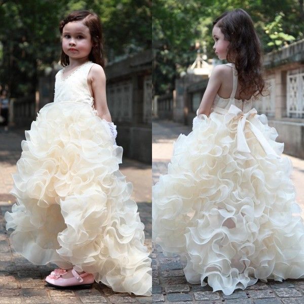 Vestidos de niña de flores de princesa Frente corto Espalda larga Cuello en V Sin mangas Vestidos formales para niños Falda con volantes Ropa de fiesta de boda por encargo