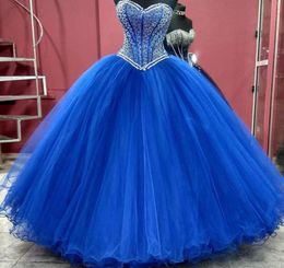 Robe de bal de bal princesse Blue Quinceanera 2021 Sweet 16 Robes Paillettes perlées Babillère Cou Neck