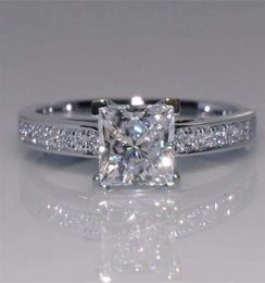 Princess Cut 06ct Lab Diamond Ring Real 925 STERLING Silver Engagement Bands de bandes de mariage pour femmes Bijoux Party Bridal Charm6867451
