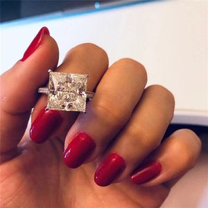 Princess Cut 8ct Moissanite Diamond Ring 100% Original 925 Sterling Silver Compromiso Anillos de boda para mujeres Joyería de fiesta251e