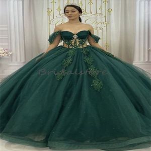 Princesa Vestidos de quinceañera verde esmeralda 2024 Fuera de los hombros Apliques de cristal Vestido de quince cumpleaños Vestidos Xv Anos Para 15 Vestidos de fiesta de quinceañera