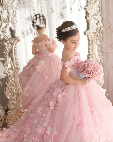 Princesa Rosa Vestidos de niña de flores Elegantes apliques de encaje con hombros descubiertos Flores hechas a mano Vestidos formales de fiesta de cumpleaños para niños Vestido de desfile para niños pequeños BC18094