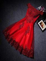 Robes de soirée Red Princess Elegant hors de la robe de mariée épaule avec des appliques courte balle Prom Party Homecominggraduation Formal3250471