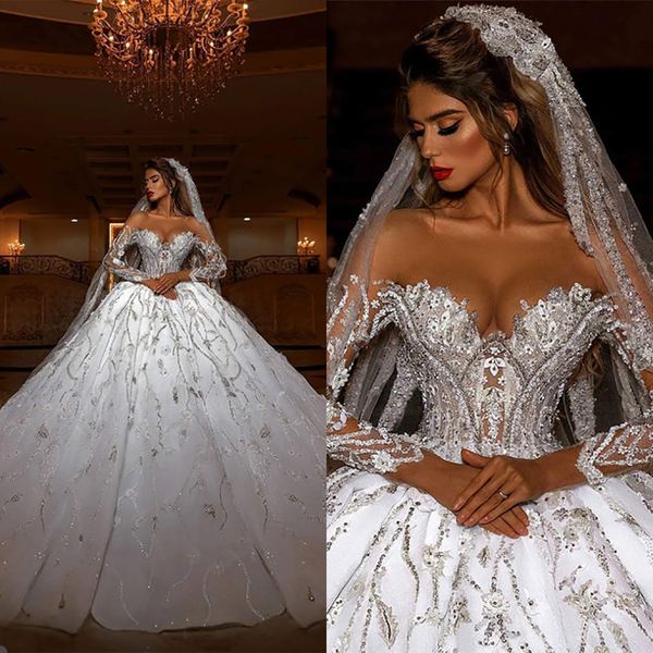 Princesa Royal Ball Gown Vestidos de novia Sheer Off Hombro Mangas largas Árabe Dubai Vestidos de novia Barrido Tren Encaje Lentejuelas Vestido de novia