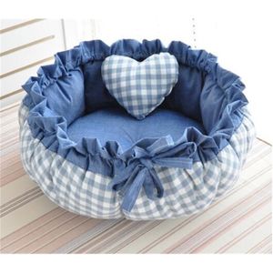 Estilo princesa Sweety Pet Dog Bed Cat House Cojín Kennel Pens Sofá con almohada Warm Sleeping Bag Llegada 1PC Y200330