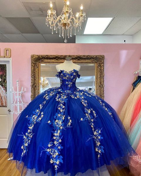 2021 Princess Sweetheart Ball Gown Vestidos de quinceañera Apliques de encaje Con cuentas Vintage Masquerade Royal Blue Sweet 16 Girls Dress Vestidos de fiesta de graduación