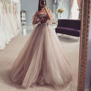 Prinses Wedding Jurken Nieuwe A-Line Tule Trouwjurken Strapless Flowers Vestidos de Novia Bride Dress Robe de Marieee3380