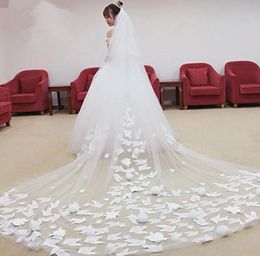 Marié marié princesse Veil Long Trail Romantic Lace Rose Flower Appliques blanc Ivory Bridal Veil Accessoires de mariage New4530988