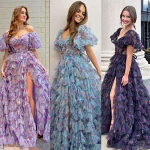 Vestido de fiesta con estampado floral 2k24 Cariño Mangas globo abullonadas Volantes Mono con abertura alta Una línea Desfile de dama Evento de noche formal Fiesta Pasarela Mameluco de gala con corbata negra