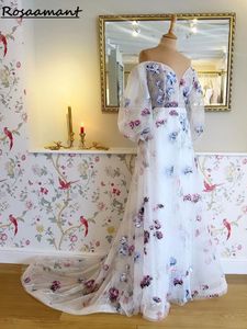 Robe de mariée à fleur imprimée pour la mariée en dentelle en dentelle en V Deep en V