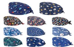 Print Scrub Cotton Nurse Hat Floral Bouffant Sanitaire Cap met zweetband Cartoon afdrukken Verpleging Confecteerbaar kleurrijke caps5345316