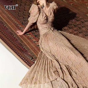 Print vintage geplooide jurken voor vrouwelijke V-hals bladerdeeg lange mouw hoge taille ruches elegante jurk vrouwen mode kleding 210531