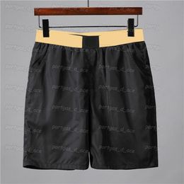 Shorts pour hommes imprimés Tide Shorts basiques décontractés secs rapides de plage sportive 280i