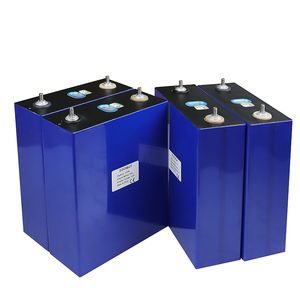 Batteries rechargeables prismatiques 3.2V 310AH de cellule de batterie du lithium LiFePO4 pour le système solaire