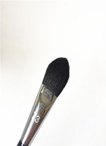 Pro Precision Blush Brush 73 Cheveux de chèvre Small Précision Brush Blush Powder Brush Brush Brushes Blender8500798