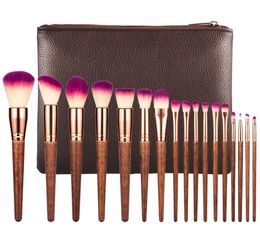 Broussages de maquillage de 17pcs professionnels Set Fashion Lip Powder Eye Kabuki Bruste complet Kit Cosmetics Tool Beauty With Leather Case4736956