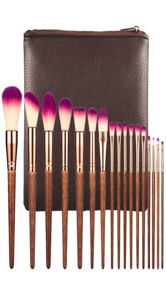 Broussages de maquillage de 17pcs professionnels Set Fashion Lip Powder Eye Kabuki Brush Kit complet Kit Cosmetics Tool de beauté avec casse en cuir7650369