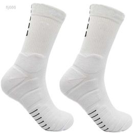 Chaussettes de basket-ball professionnelles Bas mi-tube pour hommes Bas de serviette épais haut de gamme Pression de combat réelle Crochet de sport Bas respirant KGYC