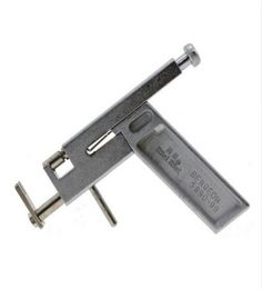 Kit professionnel de Machine-outil de pistolet de perçage de nez d'oreille de corps ensemble de 98 pièces goujons en acier perçant les pistolets d'oreille costume de fer 4540102
