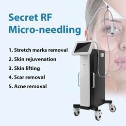 Professionele Microneedle Beste huidverstrakking Face Lifting Machine / Fractionele Rf Micro-naald Schoonheidsapparatuur Krimpende poriën Machine Striae verwijderen