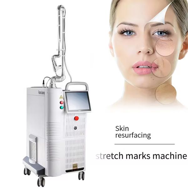 La peau professionnelle de retrait de cicatrice serrent la machine fractionnée de laser de Co2 de traitement d'acné