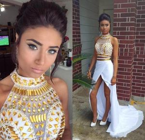 Prom Dresses 2018 Sexy Hoge Hals Twee stukken met Gold Crystal Beads Arabische Sheer Chiffon Side Split Rits Back Formal Party Avondjurken