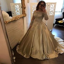 Prom -jurken 2020 Formele avondfeestje Pageant -jurken Lange mouw Speciale gelegenheid Jurk Dubai Gold Lace Ball Jurk goedkoop Vintage2545460