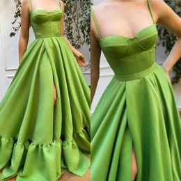 Prom Green Robes Grass Fashion Stracts Robes de soirée Slit Pleas Ruffle Bottom Formal Red Carpet Long Special Ocn Party Robe