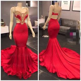 Prom Mermaid -jurken Rood 2020 Gold Lace Applique kralen kristal spaghetti -riemen Sweep trein Backless Custom Made Evening Party Jurkens