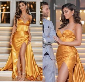 Prom Modest Gold Robes Satin Spaghetti Stracts Overskirt Sweep Train Train Slit Couch Made Made Robe Celebrity Paty Forme