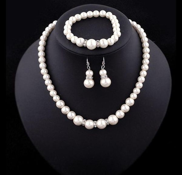 Promotion Bride Jewelry of Creative Imitation Pearl Collier Boucles d'oreilles 3 pièces Costume Marriage Jewerly Set1786740