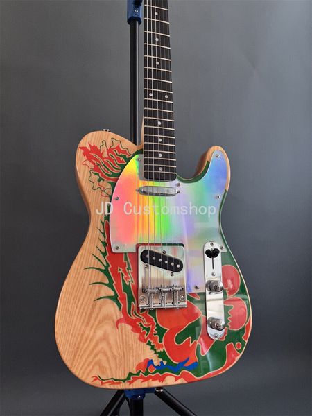 Promoción Jimmy Page Dragon Guitarra eléctrica de fresno natural Laca satinada Cuerpo de fresno Material refractivo personalizado bajo golpeador transparente Mástil de arce Diapasón de palisandro