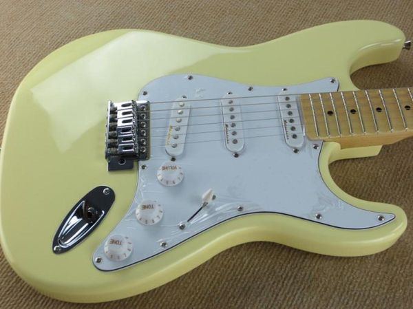 Promotion Vintage Yellow Cream Yngwie Malmsteen Maple Fingerard Sacloped Big Headstock St 6 String Electric Guitar Guitarra9808768