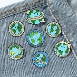 Bescherm Earth en Planet Broche Cute Anime Movies Games Hard Email Pins Verzamel Cartoon Broche Backpack Hat Bag Collar Rapel Badges