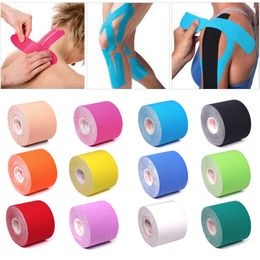 Beschermende uitrusting 5 Size Kinesiology Tape Athletic Elastoplast Sport Recovery Strapping Gym Waterdichte tennisspierpijn Pijnverlichting Kandage 230524