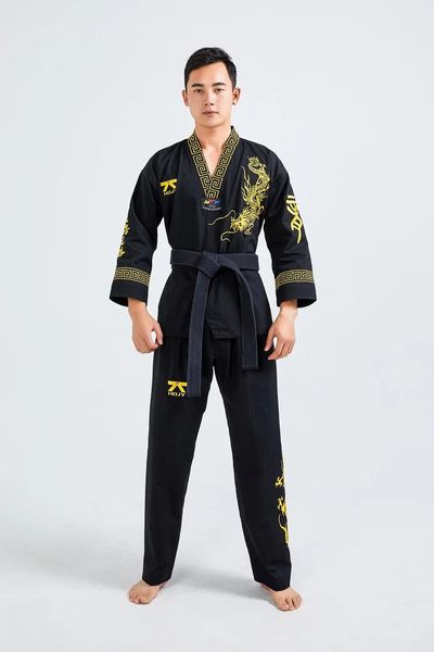 Защитное снаряжение, черная профессиональная форма для тхэквондо, мужской комплект унисекс, пояс для каратэ, дзюдо, боевые искусства для взрослых, одежда WTF с длинным рукавом 231212