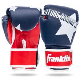 Conjunto de luvas de boxe de equipamento de proteção - Luvas de boxe de treinamento para jovens campeões do futuro para crianças de 5 a 8 anos - Luvas de treinamento de boxe de 6 onças para meninos + Gi HKD230718