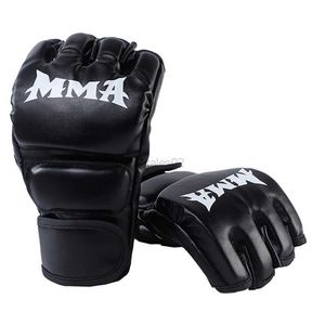 Équipement de protection Gants de boxe respirants pour homme Équipement de protection d'entraînement de combat à demi-doigt yq240318