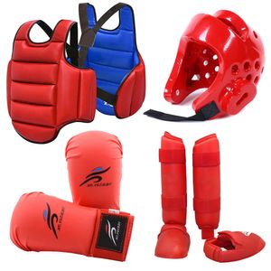 Beschermende uitrusting Karatehandschoenen Taekwondo Dobok Sparringuitrusting Uniformset Helm Scheenbeschermers Boksuitrusting MMA-team Borstpak Lichaamsbescherming 230203