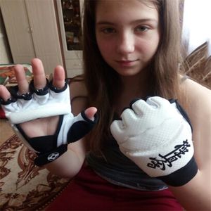 Beschermende uitrusting Kyokushin Karate Handbeschermer Kiokushinkai Karate Fighting Gloves Professional Martial Arts Bokshandschoenen 230530