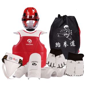 Équipement de protection Taekwondo Ensemble de cinq pièces Casque Armure Kickboxing Guantes De Boxeo Gant de boxe Capacete Équipement de taekwondo Protecteur de tête Spats 230720