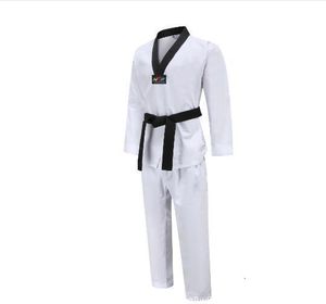 Beschermende uitrusting TKD Kostuums Kleding Wit Taekwondo-uniformen WTF Karate Judo Dobok-kleding Kinderen Volwassen Unisex Gi-uniform met lange mouwen 230802