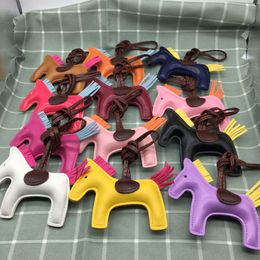 Pu paard Bag Charm Toy Groothandel Handtas Tote Hanger High-end Fashion Leuke willekeurige kleur