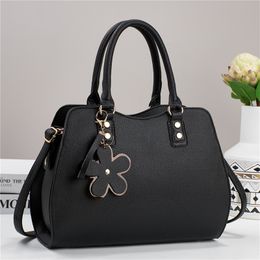 Pu Leather Fashion Handbag Women Sac à bandoulière Sac d'été ordinaire de 2024 NOUVEAU SAG TRENDY ET À LA MODE SIGHE BABSBOCK FORCH LADY CRUTTY CLUCK HABSH SAH