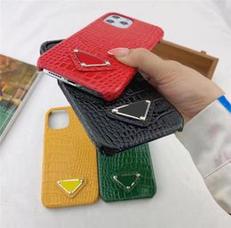 Étuis de téléphone élégants en cuir PU Plaid Stitch Créateurs de mode Classique Femmes Designer Étui de téléphone de luxe pour Iphone 13 Pro Max 12 13345065