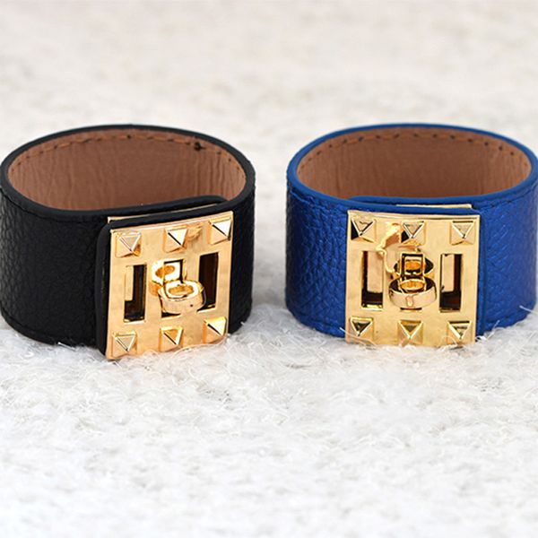 Bracelet en cuir Puck Mode Turn Boucle Bracelets Classique Bijoux Designer Bracelet Plat Large Marque En Métal Pour Hommes et Femmes Amoureux Bijoux Cadeau